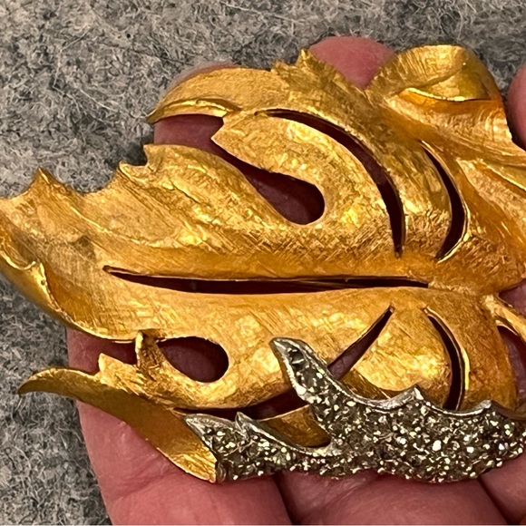 Rare Find Designer Florenta Vintage Leaf Brooch - Picture 8 of 8